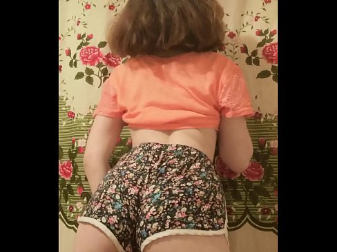 ❤️ Сэксуальная маладая красуня здымае шорты на камеру ❤️ Супер сэкс на be.sexafinkarasskaz.ru ❌️