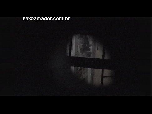 ❤️ Бландзінка таемна здымаецца на відэа з суседскага вуаерыста, схаванага за пустымі цэгламі ❤️ Супер сэкс на be.sexafinkarasskaz.ru ❌️